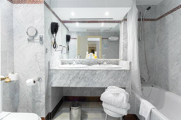 Junior suite Hotel Abades Benacazón 4* Junior suite Hotel Abades Benacazón 4*