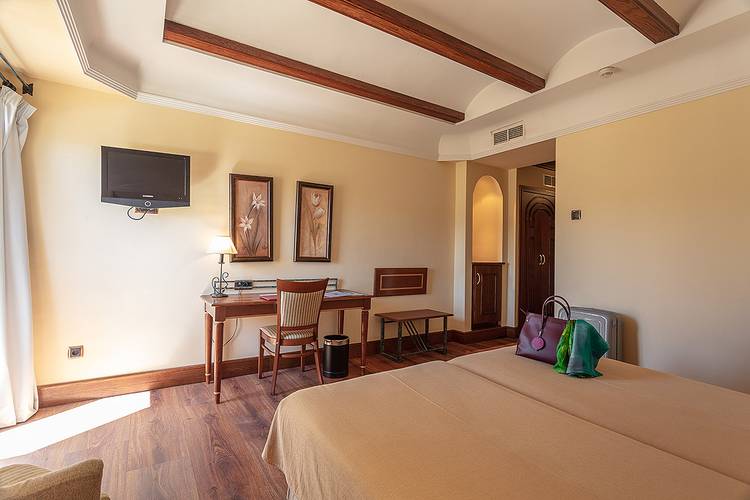 Doppelzimmer Zustellbett 2 Erwachsene 1 Kind Abades Guadix 4 Hotel