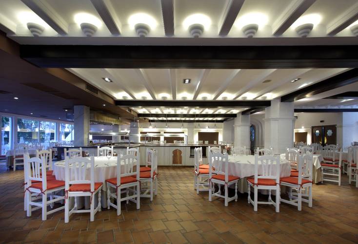 Restaurante Hotel Abades Benacazón 4*