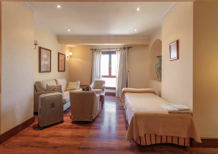 Doppelzimmer + zustellbett (3 erwachsene) Abades Guadix 4* Hotel