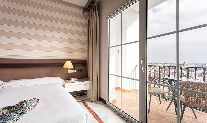 Chambre double avec terrasse Hôtel Abades Benacazón 4*