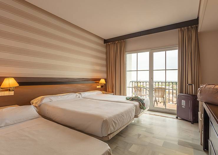 Double room plus extra bed (2 adult + 1 child) Abades Benacazón 4* Hotel