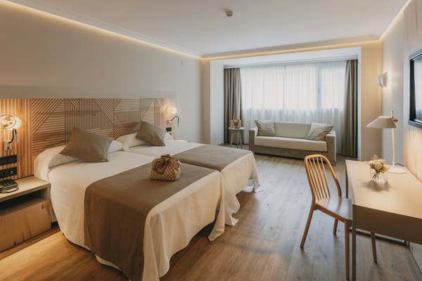 Doppelzimmer + extrabett (3 erwachsene) El Mirador 4* Hotel in Loja Granada