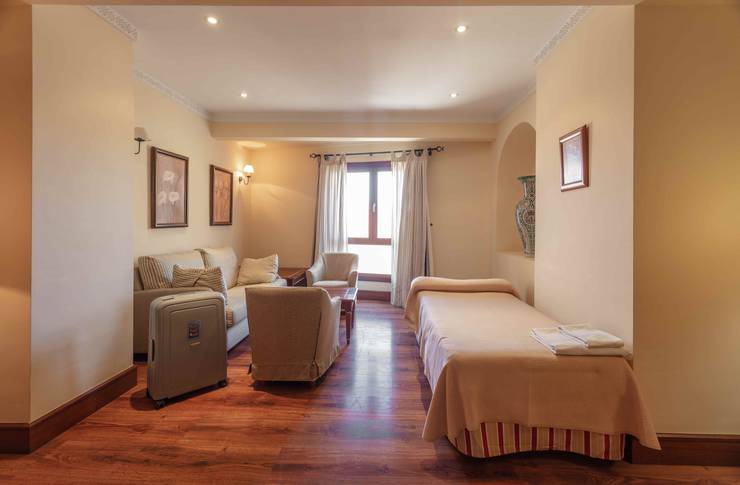Chambre double avec lit supplémentaire (3 adultes) Hôtel Abades Guadix 4*