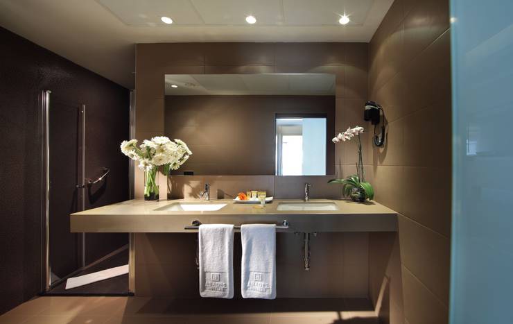 Double room plus extra bed (2 adult + 1 child) Abades Recogidas 4* Hotel Granada Double room plus extra bed (2 adult + 1 child) Abades Recogidas 4* Hotel Granada