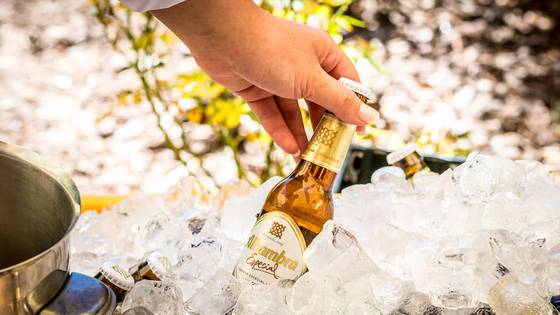 Cerveza refrescante boda abades guadix Hotel Abades Guadix 4*