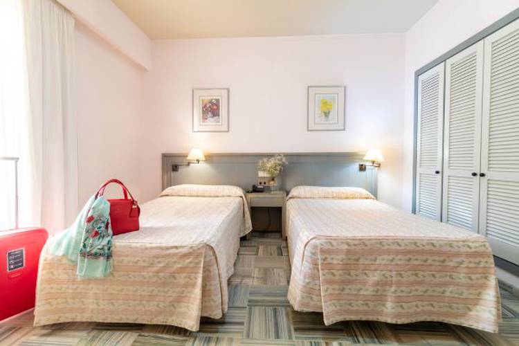 Double room Abades Manzanil 3* Hotel Loja Double room Abades Manzanil 3* Hotel Loja