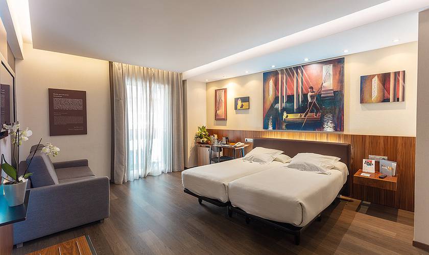 Doppelzimmer + zustellbett (2 erwachsene + 1 kind) Abades Recogidas 4* Hotel Granada
