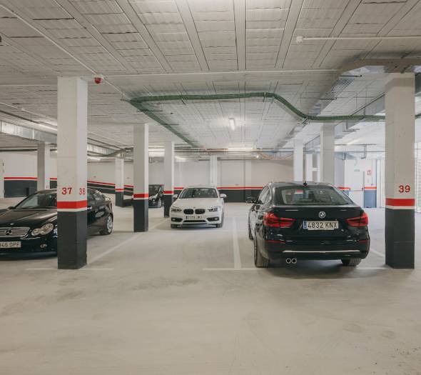 Parkplatz El Mirador 4* Hotel Loja