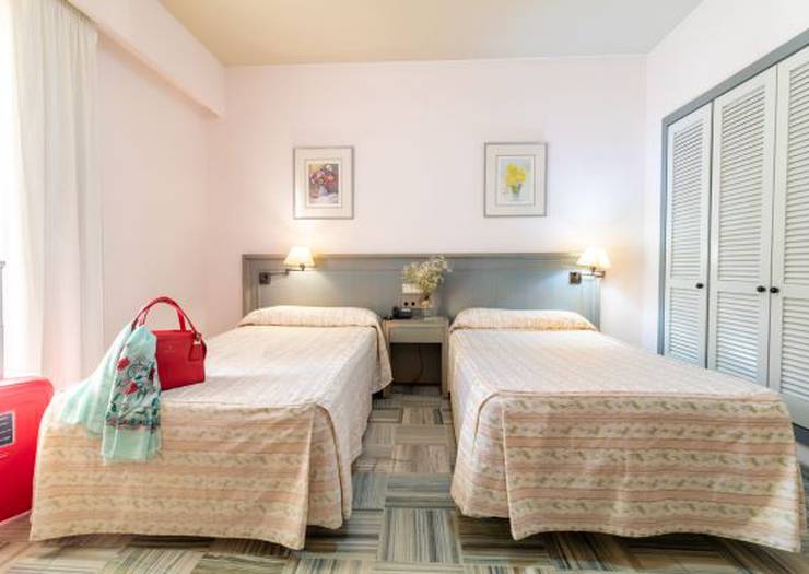 Doppelzimmer Abades Manzanil 3* Hotel Loja