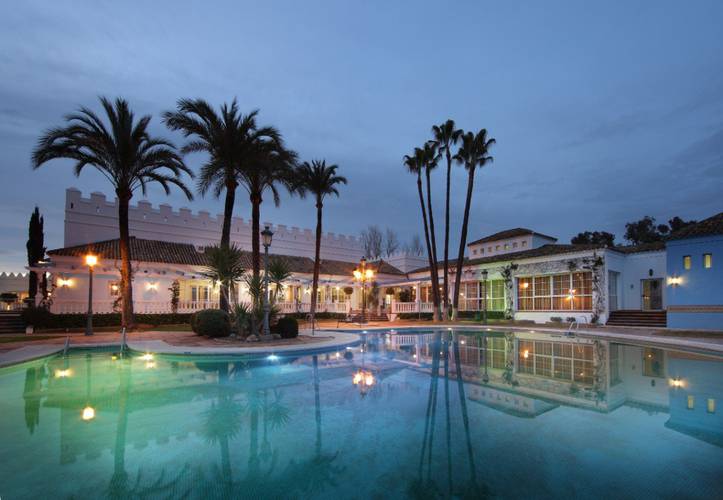 Swimming pool Abades Benacazón 4* Hotel