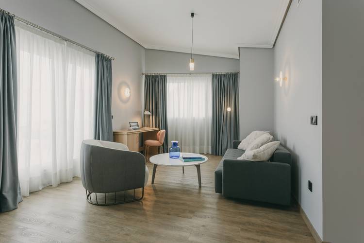 Junior suite deluxe con terraza privada Hotel El Mirador 4* Loja Granada