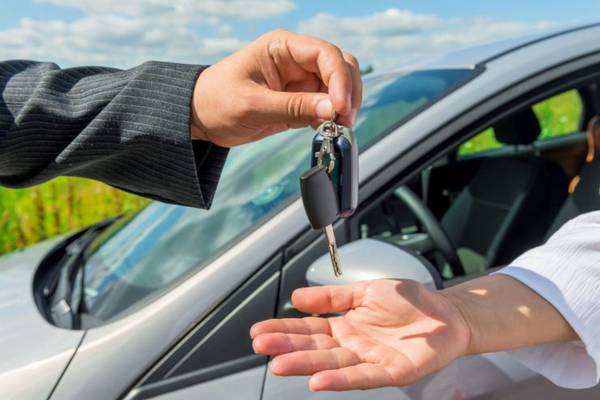 Parking exterior gratuito y parking cubierto con cargo extra Hotel Abades Guadix 4* Parking exterior gratuito y parking cubierto con cargo extra Hotel Abades Guadix 4*