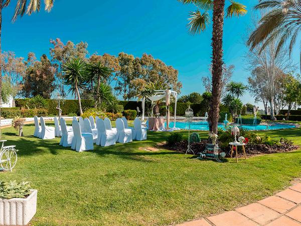 Exterior Lago Abades Benacazón 4* Hotel Exterior Lago Abades Benacazón 4* Hotel